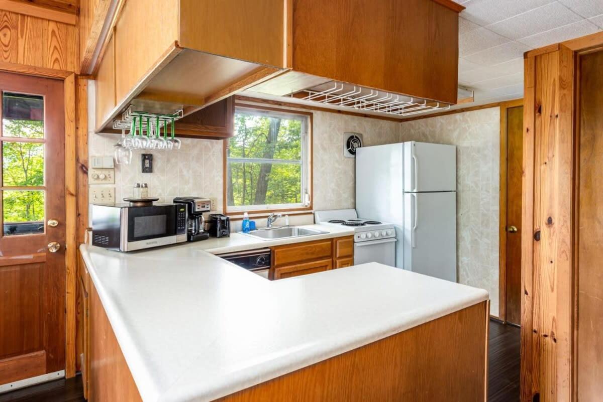 Hot Tub, Large Deck, Wifi, Fire Pit At Chalet Cabin Morton Grove Exterior foto